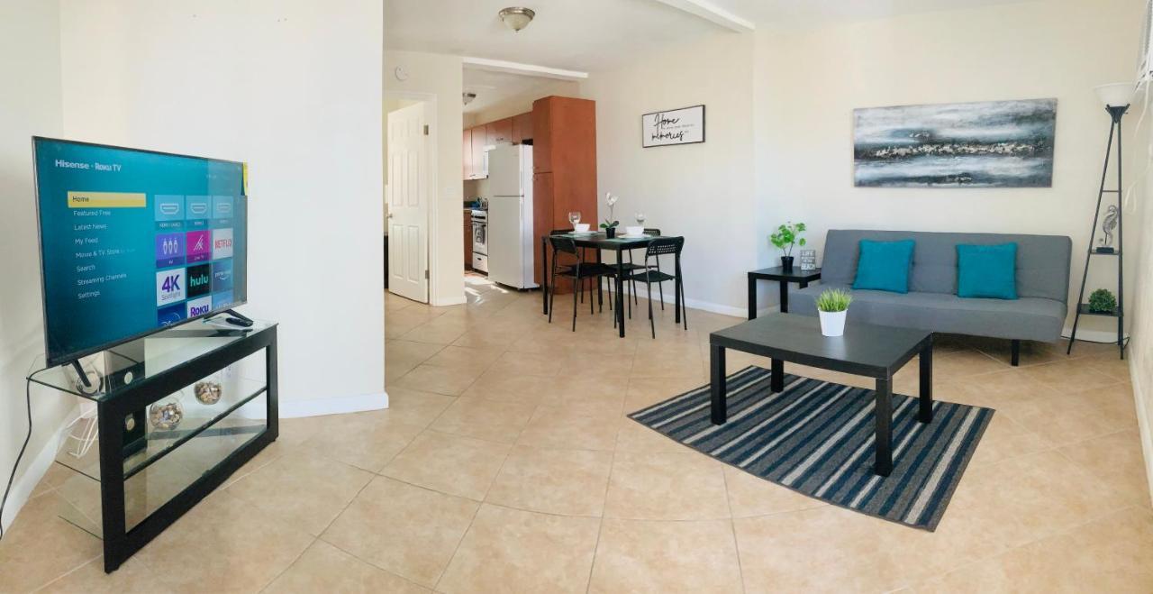 Hollywood Beach Apartments - Walk To The Beach ภายนอก รูปภาพ